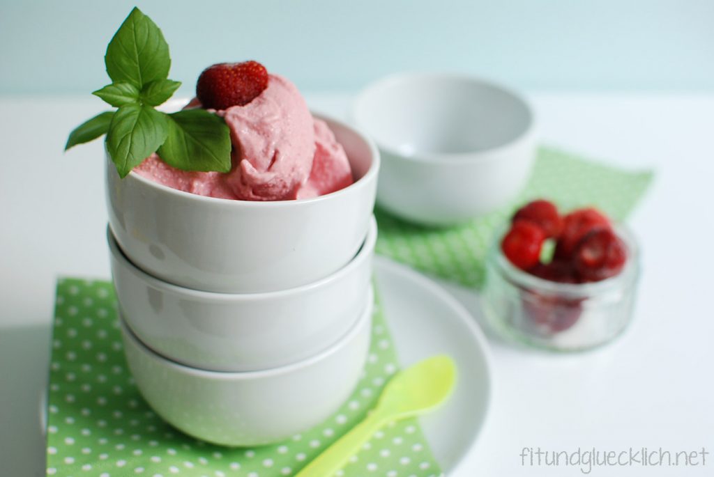 Frozen-Yogurt-Strawberry-3