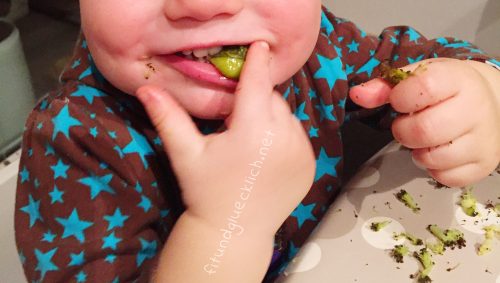 blw-oliver-isst-brokkoli