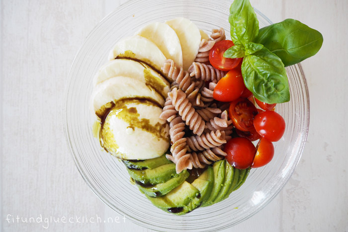 caprese salat, clean eating, sommer