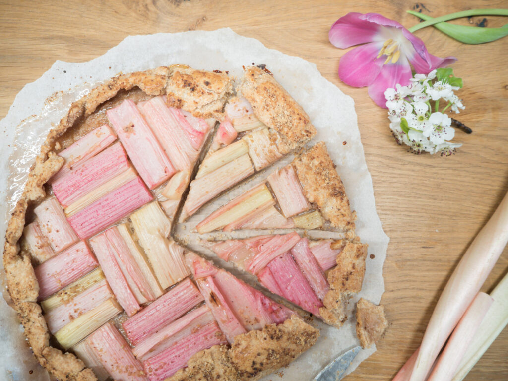 Rezept für eine schnelle Galette mit Rhabarber