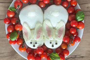 Caprese Osterhasen